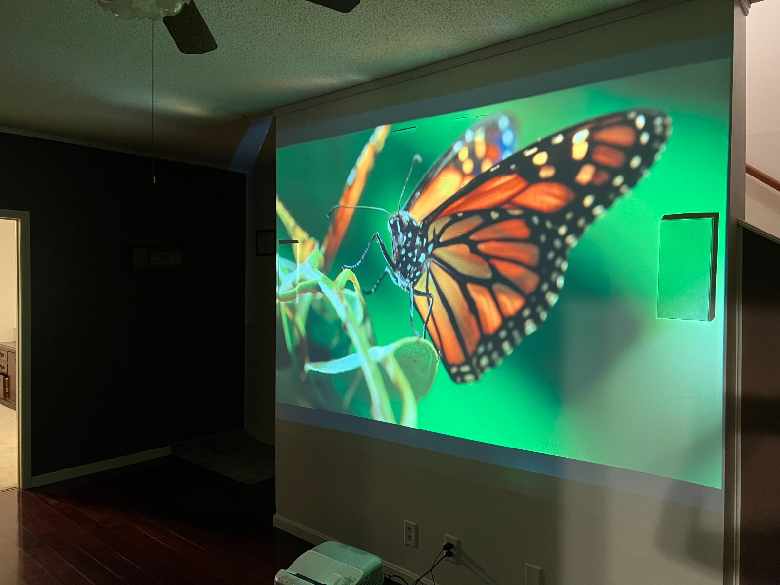 Epson Brightlink 470 Ultra-Short Throw Projector (12 Months guarantee)