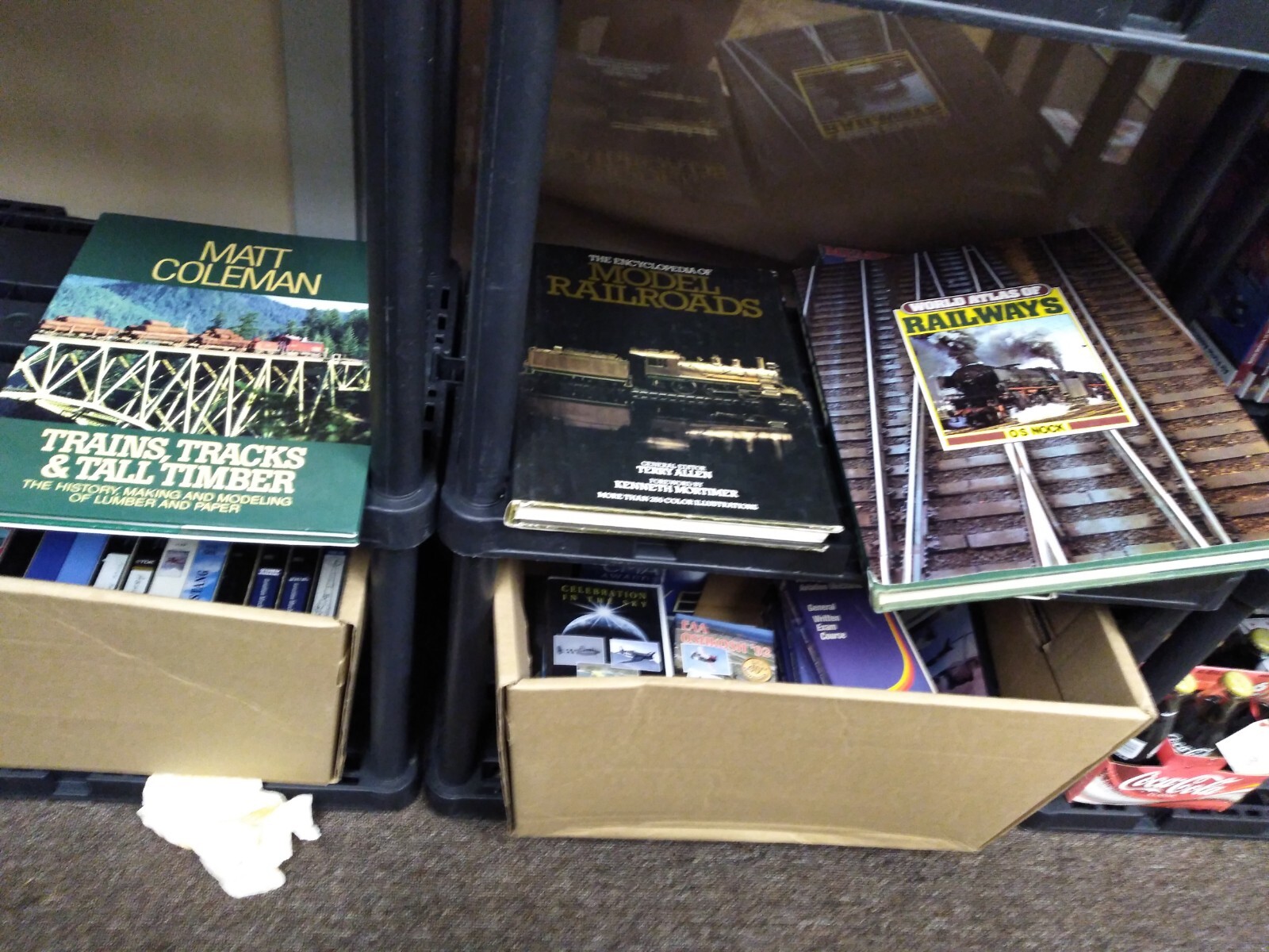 HUGE LOT 3 BIG MODEL TRAIN BOOKS &LOT#54 8 BIG SETS TRAIN SIGNS HO SCALE