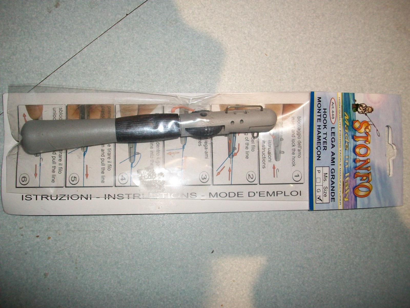 Stonfo Hook Tyer Large for hooks sizes 6 to 18, with instructions