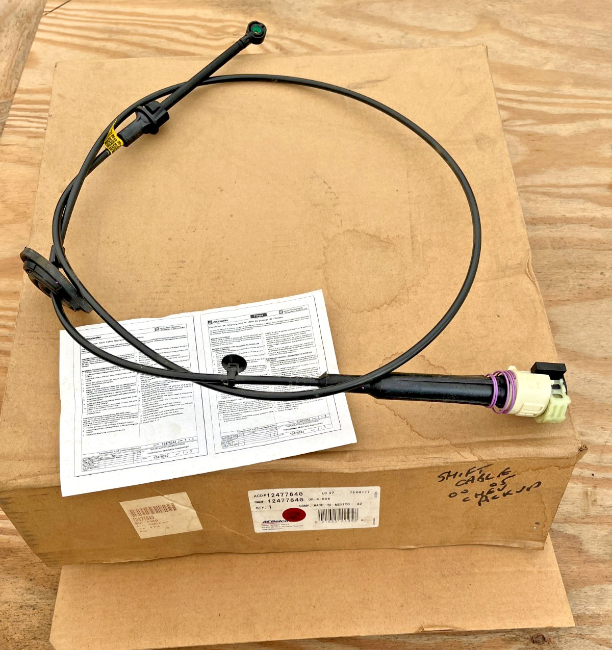 12477640  Genuine OEM  GM  15251896  Transmission Shift CABLE   1247-7640