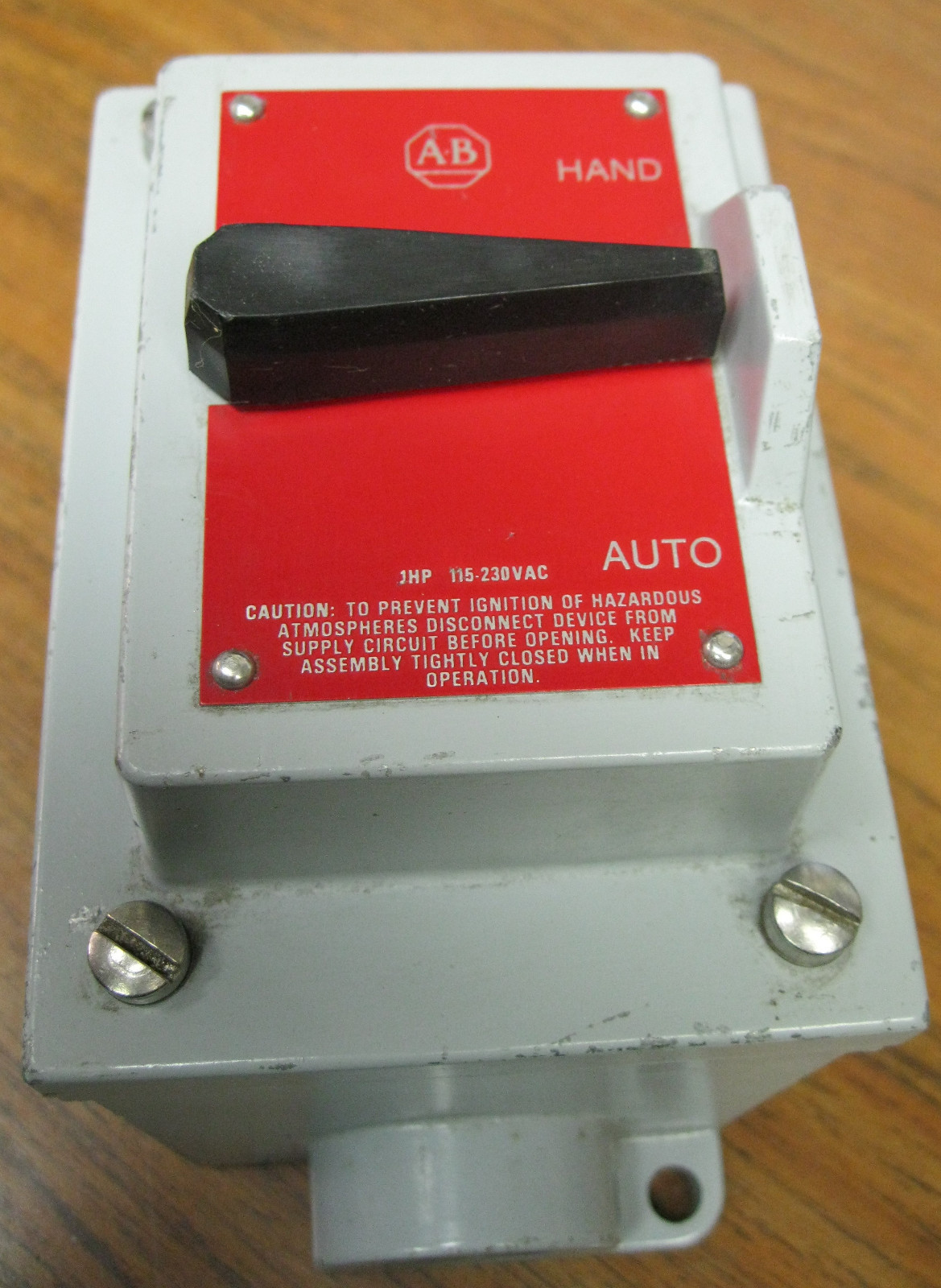 Allen Bradley Selector Switch Station Maintained Hand-Off-Auto
