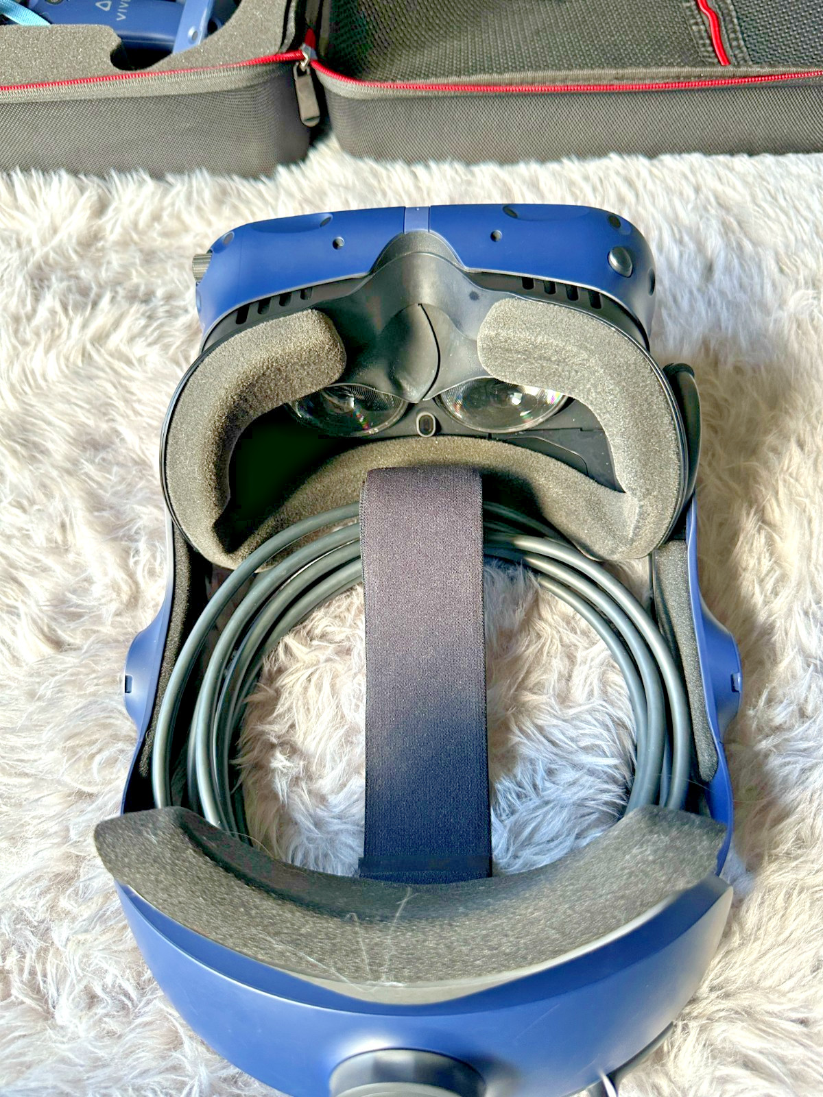 HTC VIVE Pro Headset VR Full Set Complete System Virtual Reality Kit with Pouch