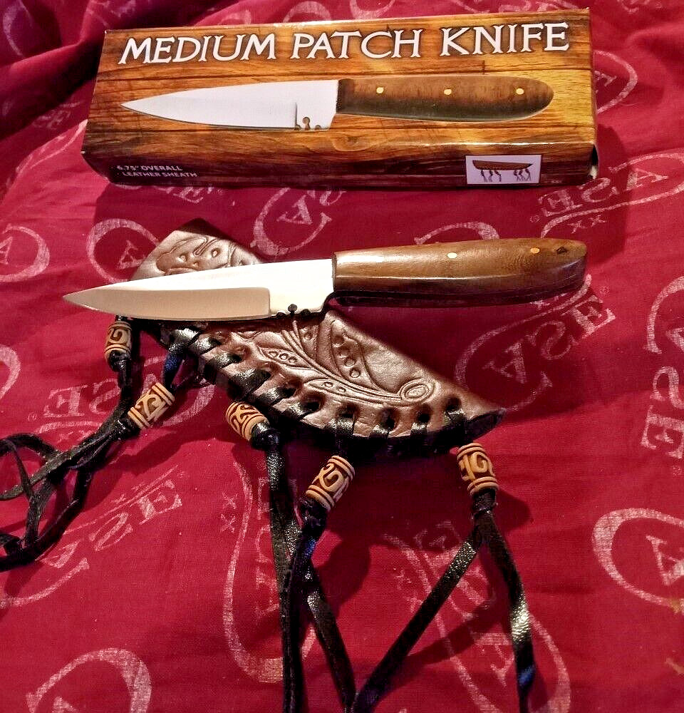 Medium Hunter Patch Knife Wood Handle and Leather Sheath