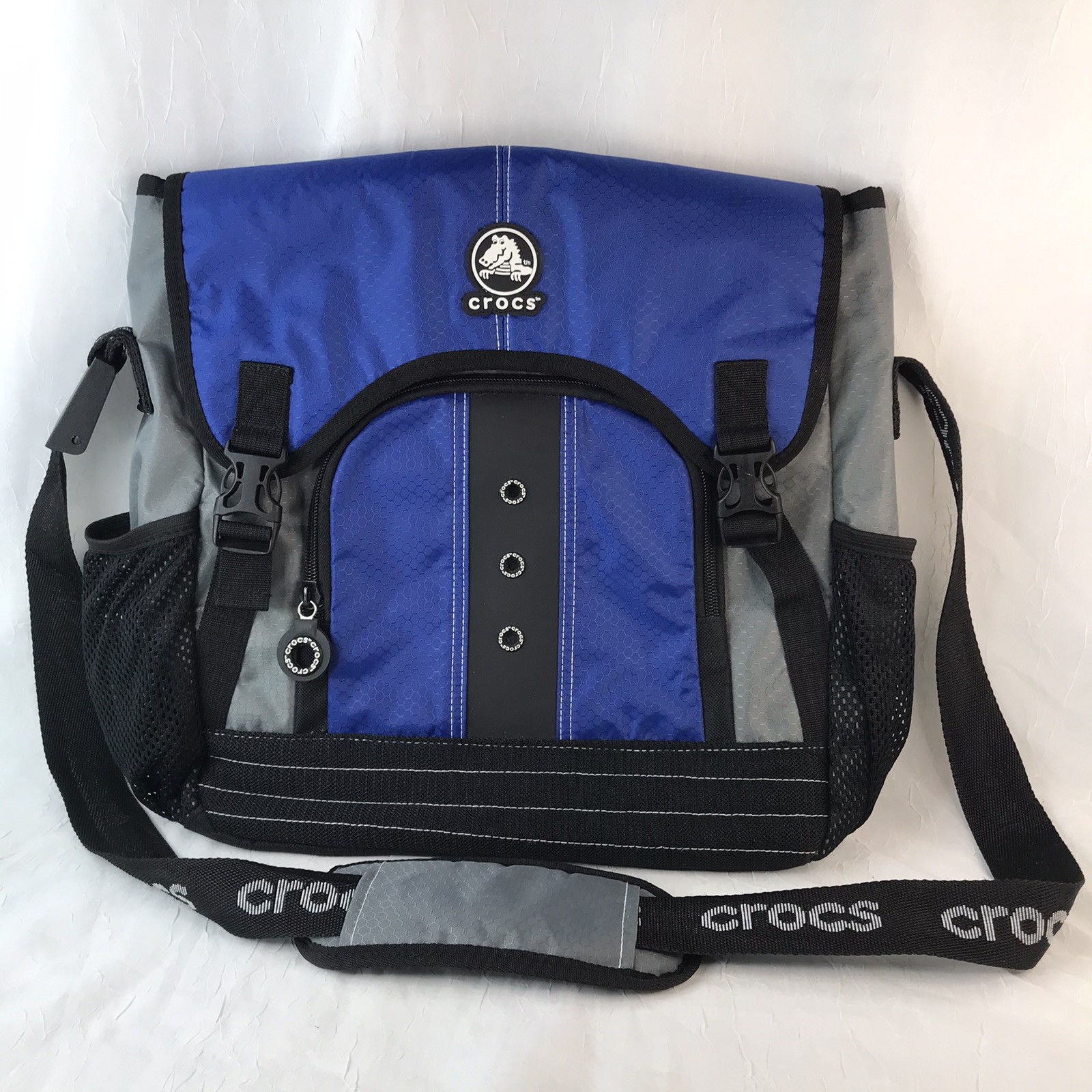 CROCS Computer Messenger Laptop Tablet Travel Bag Adjustable Strap Blue Nylon