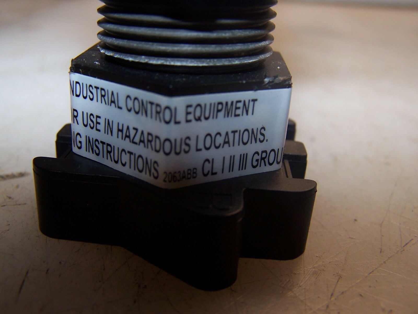 NEW AKRON HAZARDOUS LOCATION 3 POSITION MAINTAINED SELECTOR SWITCH XP3SSCB-5