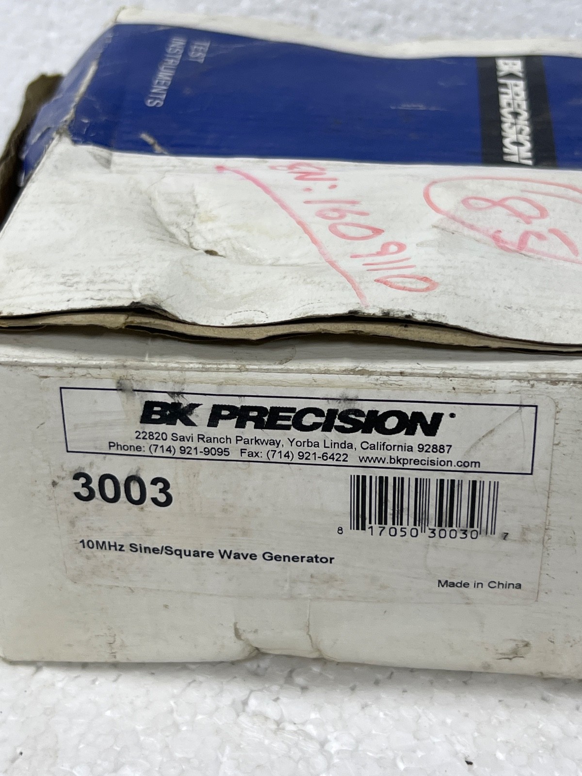 Bk precision 3003 10mhz Sine/Square Wave Handheld Signal Generator