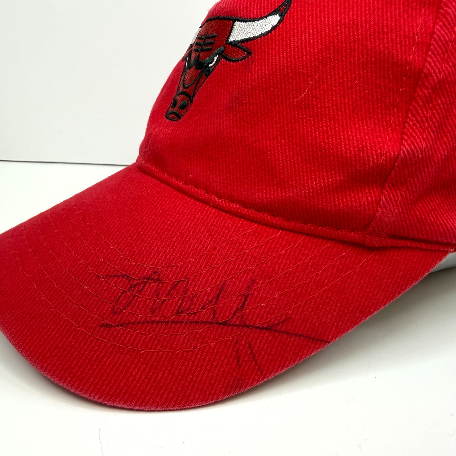 Chicago Bulls Autographed Baseball Hat Cap Adjustable Strapback Red Men OSFA