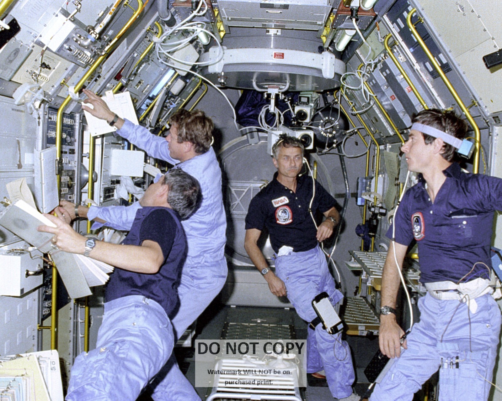 SPACELAB 1 DURING STS-9 COLUMBIA SPACE SHUTTLE MISSION  8X10 NASA PHOTO (AZ-355)