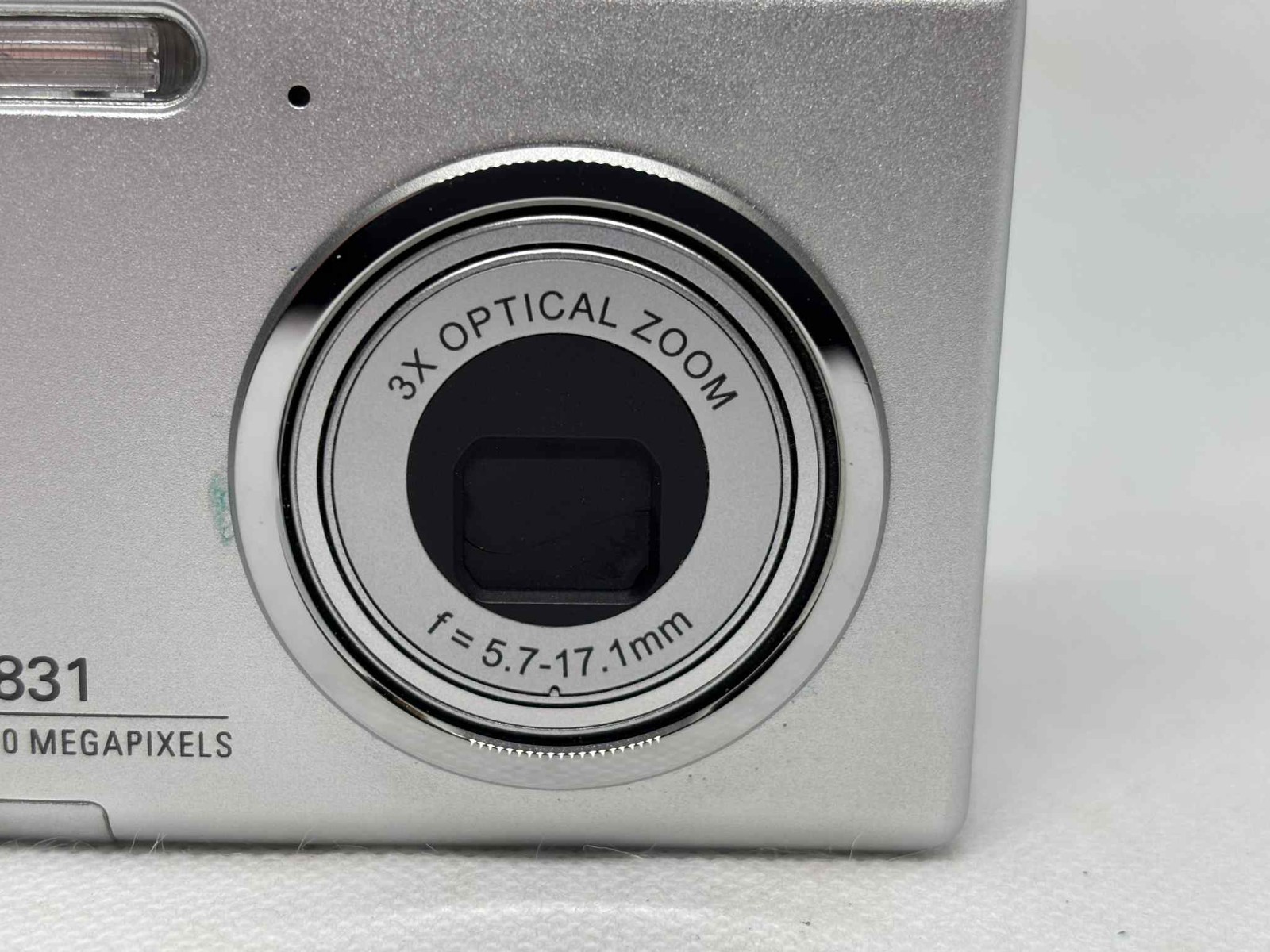 Polaroid t831 8.0 Megapixel Digital Camera - untested, read