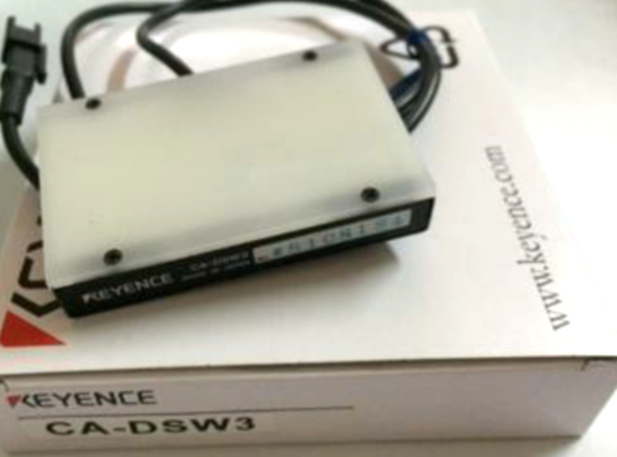 NEW KEYENCE CA-DSW3 CADSW3 White Backlight Light Source