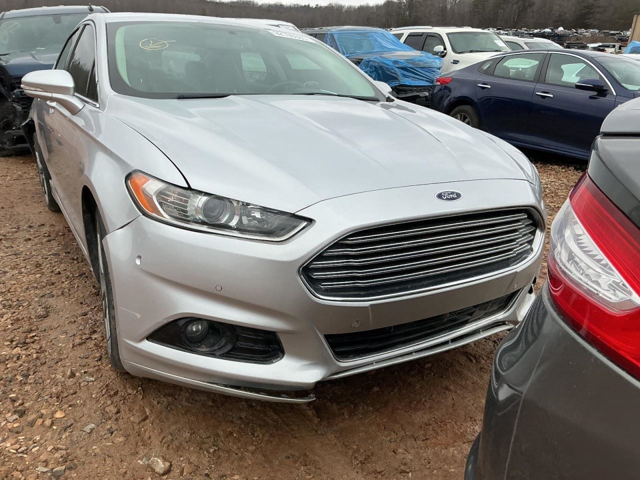 FUSION 2015 Glove Box 4951819