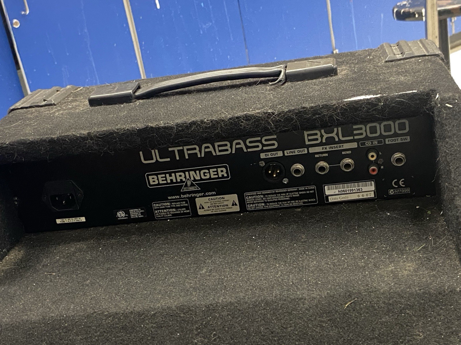 BEHRINGER BXL3000 BASS AMPLIFIER