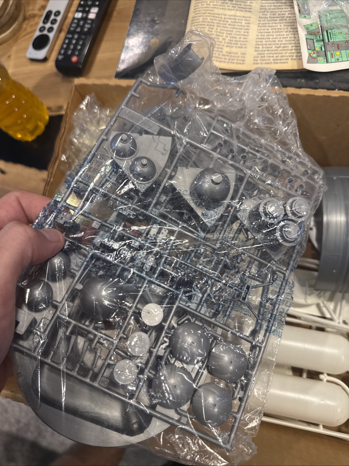 Monogram 1:32 Heritage Edition Apollo Spacecraft Command Service Module Opened