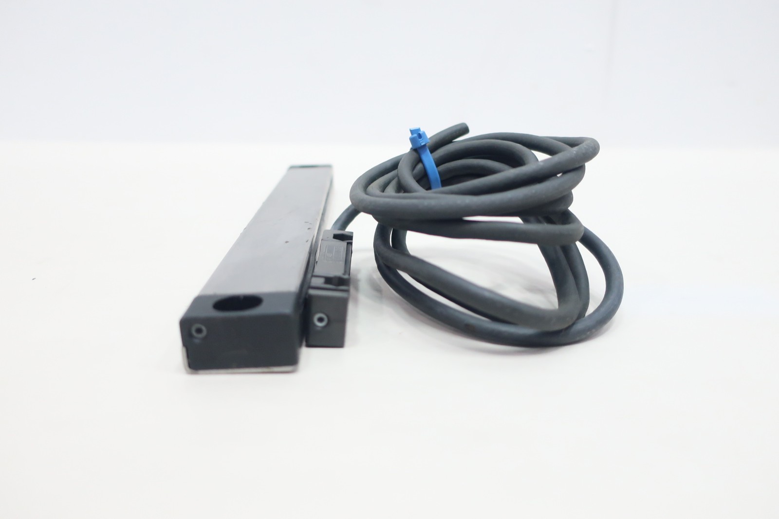 Heidenhain LS405C 245 103 09 Linear Encoder 166mm