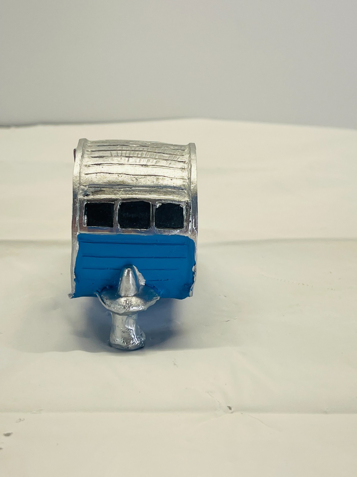 Vintage Ceramic Camper Trailer Campervan RV Pull Behind Decoration 3.75"