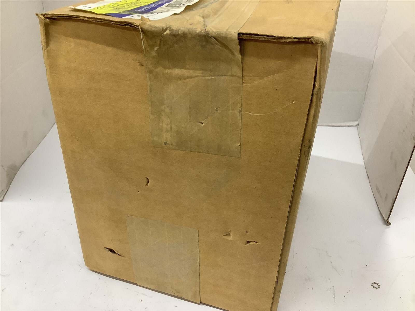 Sqaure D LD690L 6" x 6" Wire Way 90D Elbow