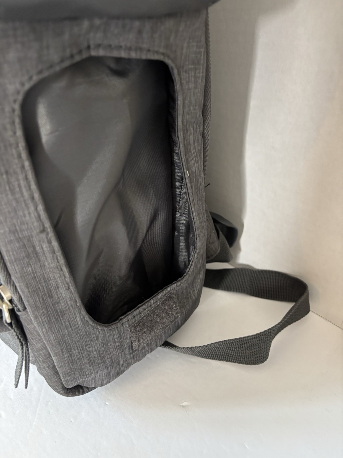 Eddie Bauer Gray Zip Backpack Multiple Compartments Unisex Adults Pre-Owned