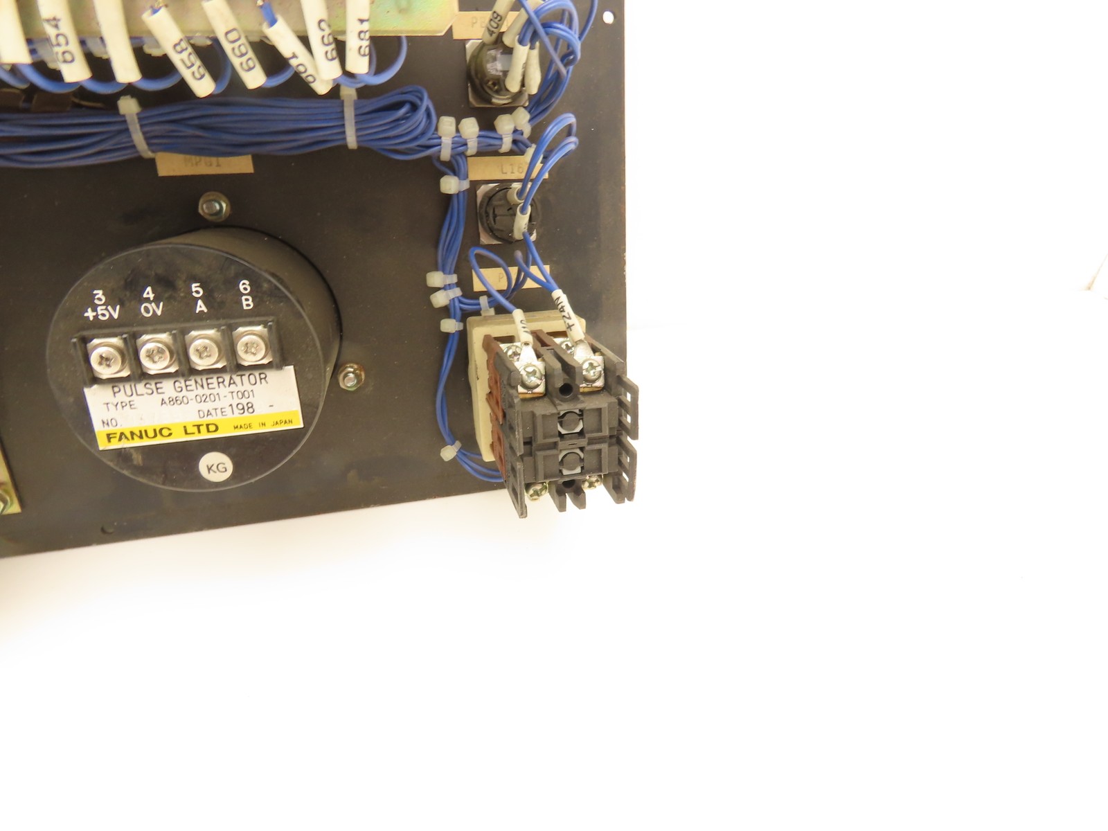 Fanuc A13L-0040-C200 CNC Spindle Operator Control with Panel Pulse Generator