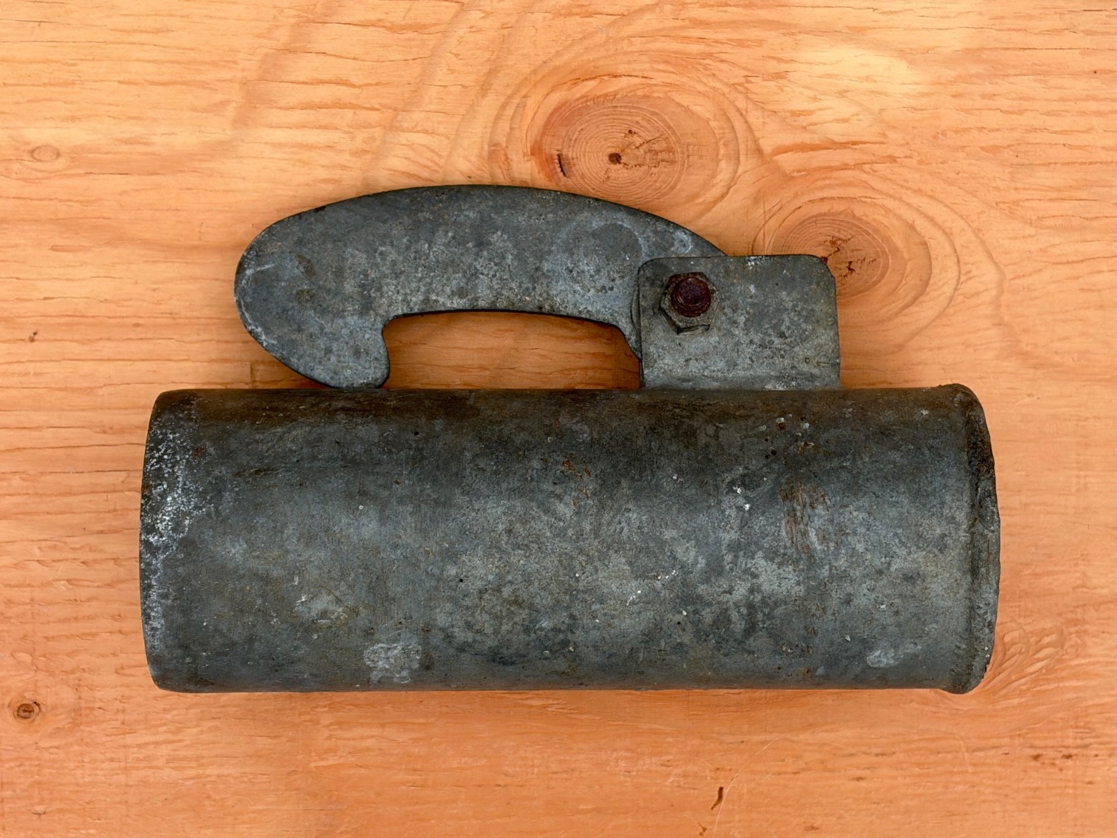 Irrigation Pipe 3" Plug (Pierce) Hook Style Galvanized Fitting