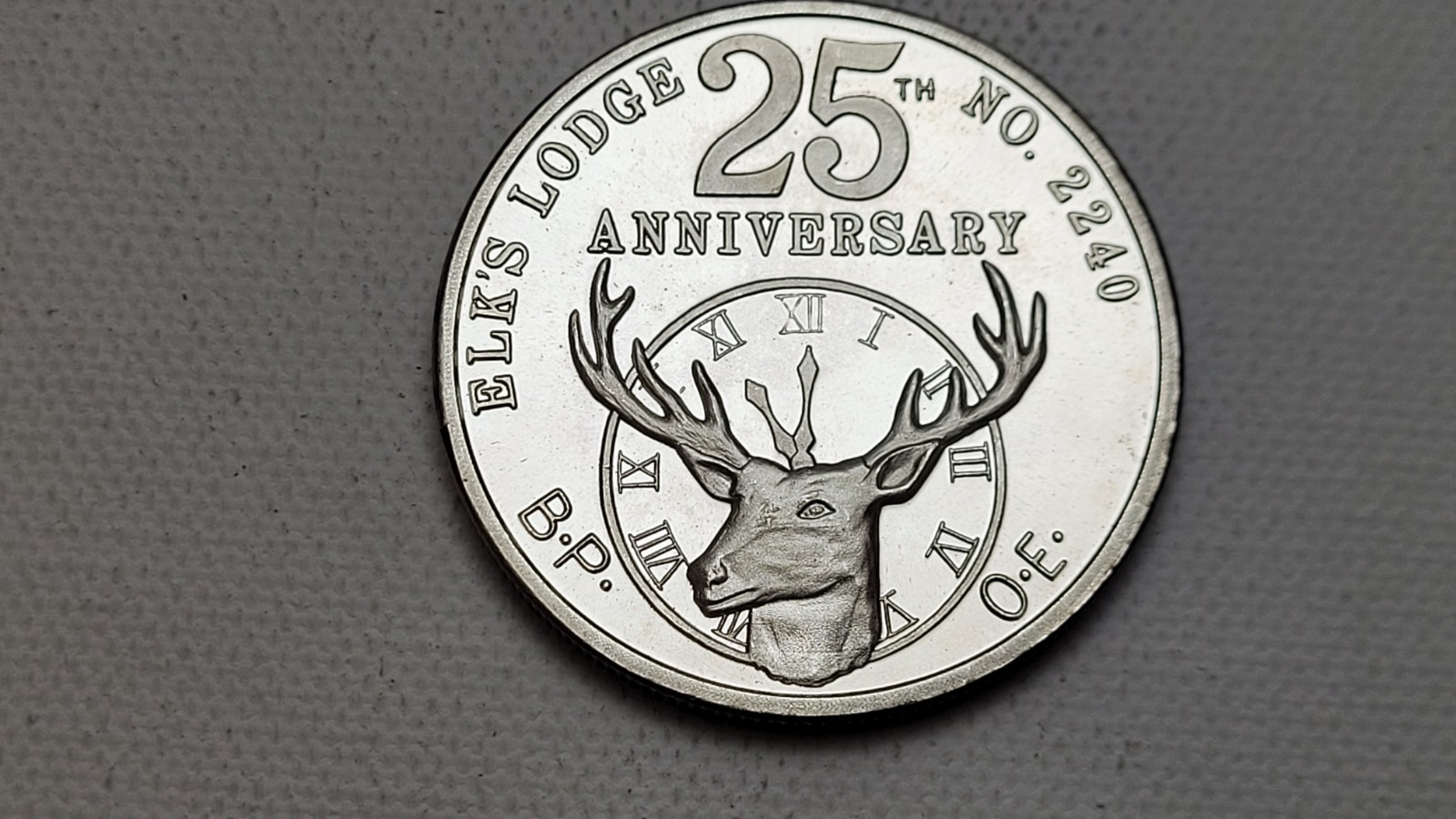 Vintage 1986 Hawthorne Elk's Lodge No 2240 BPOE 1 Troy Ounce .999 Silver Round