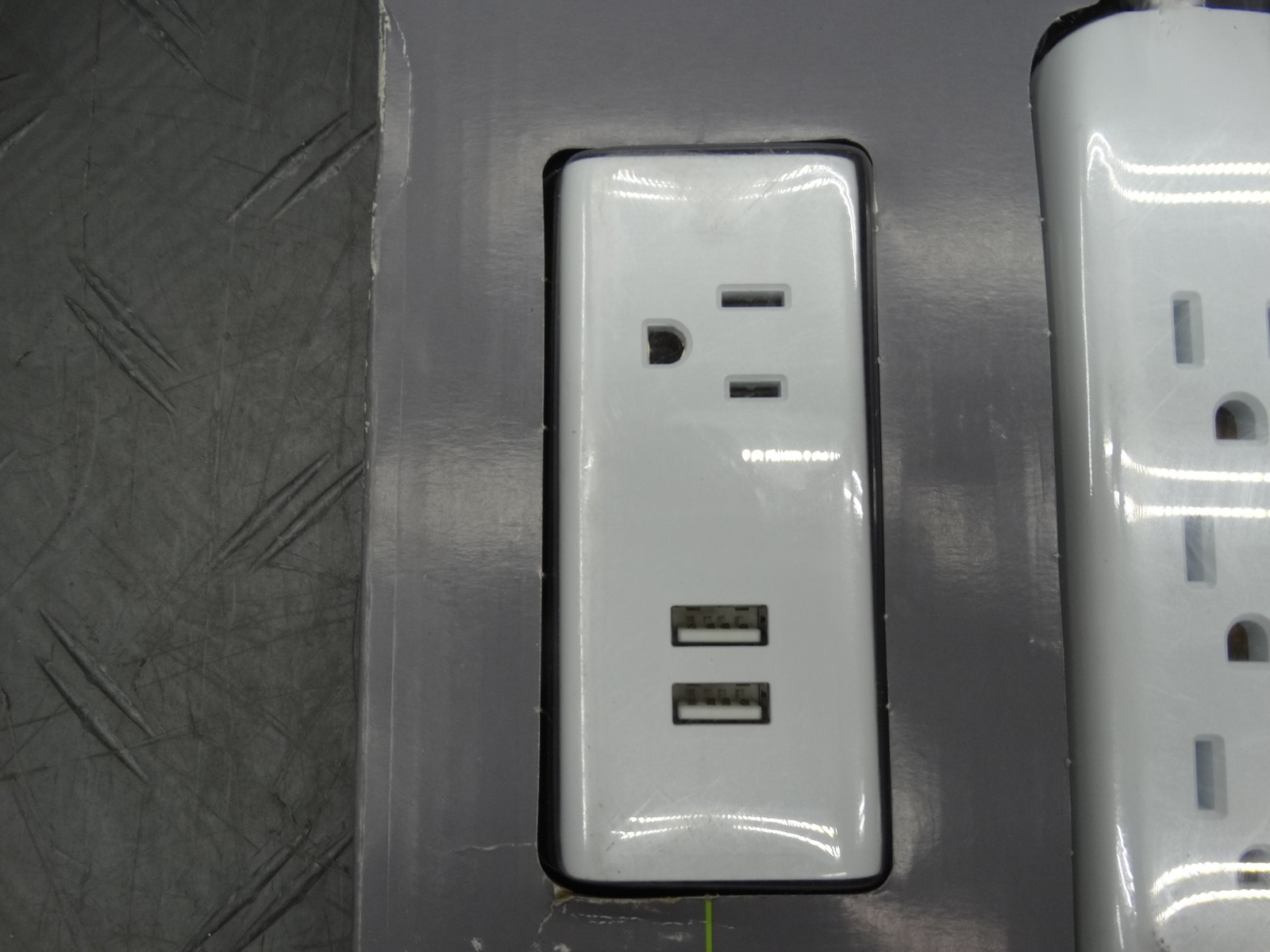 Commercial Electric Multiple Outlet and Wall Mounted Surge Protector Kit 3-Pack