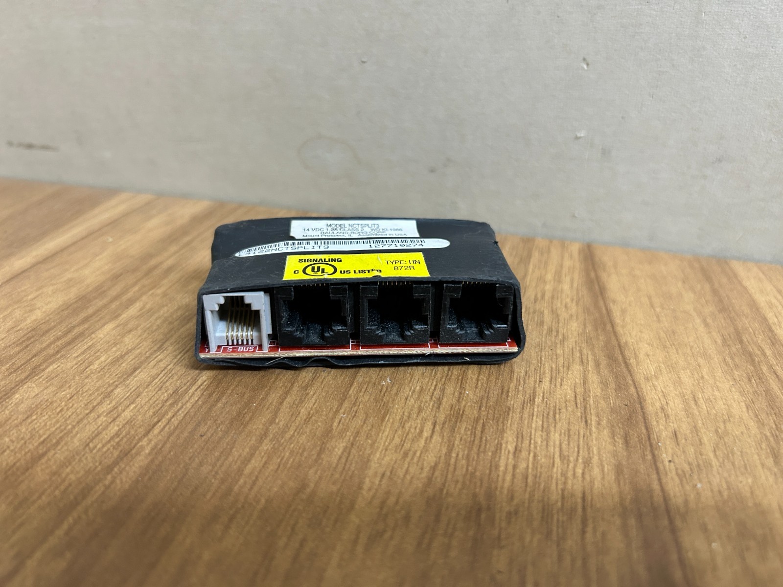 Rauland NCTSPLIT3 Control Station Splitter