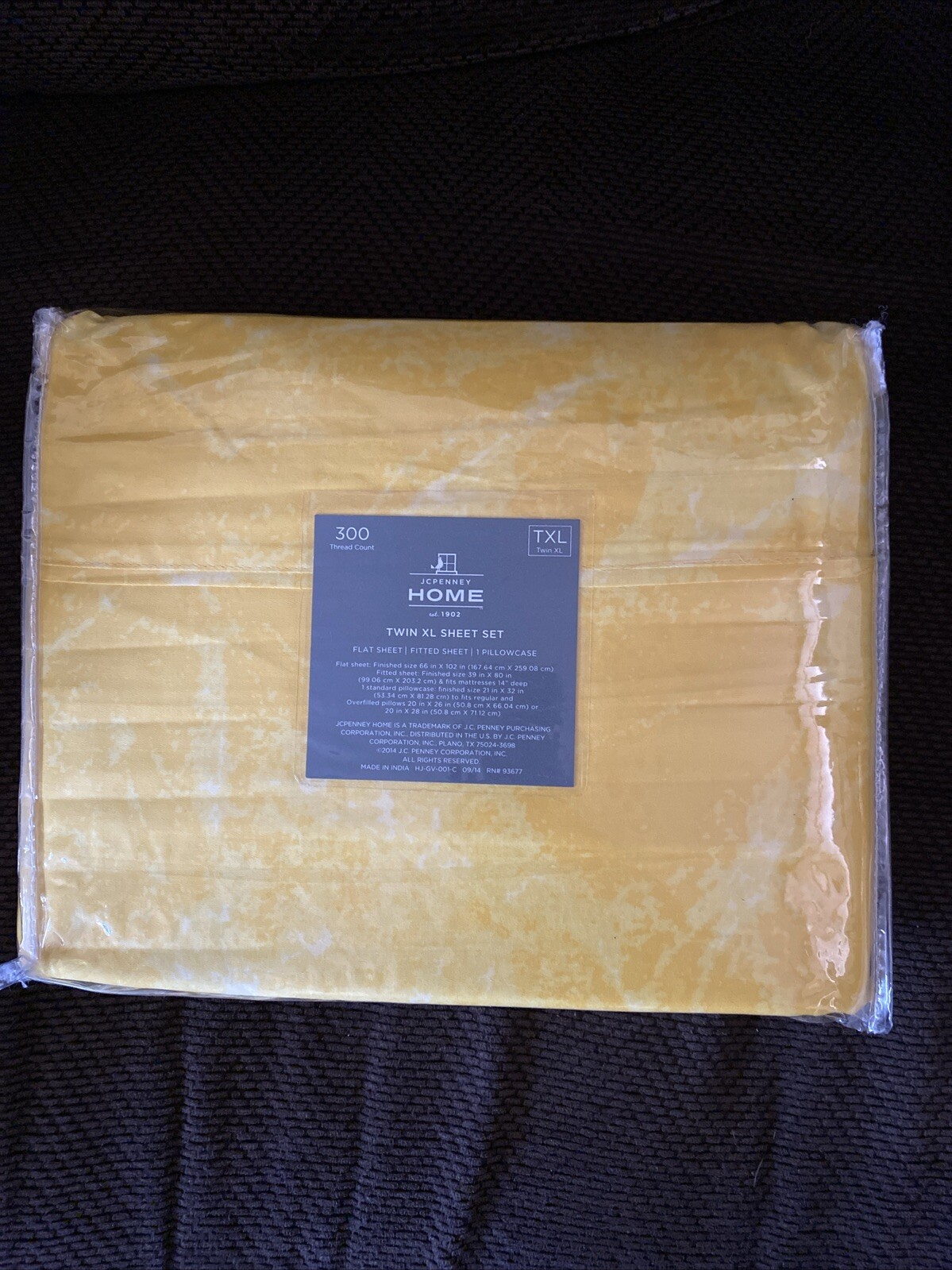 JCPenney Home 300 Thread Count Yellow Marble Twin XL Sheet Set - BRAND NEW!