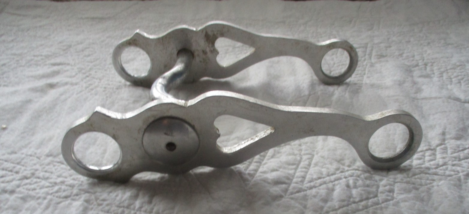 5'' ALUMINUM LOW PORT OPEN HEART CURB BIT
