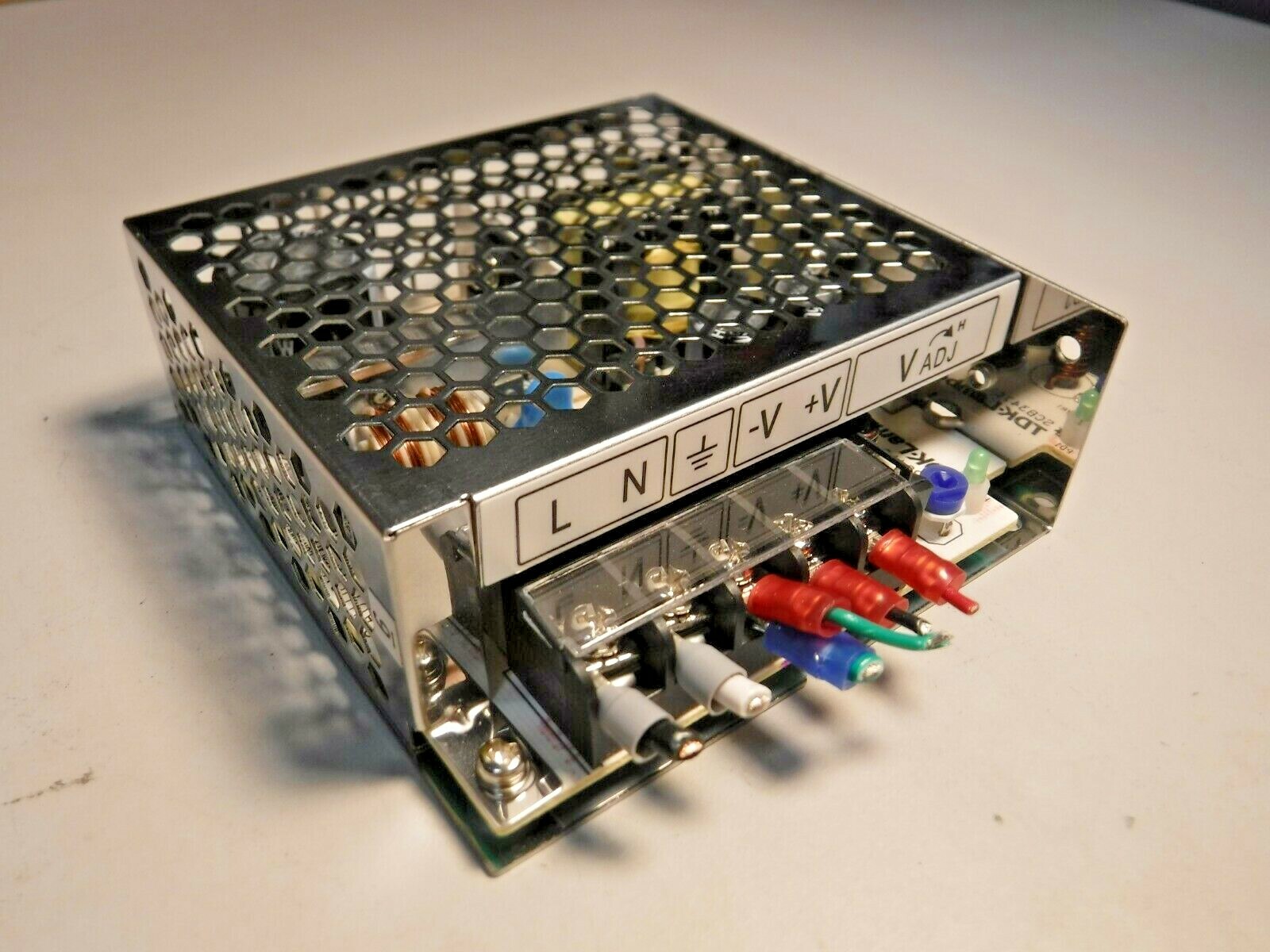 TDK-Lambda LS50-24 EHFP, Switch Mode Power Supply, (100-240 VAC, 1.3A, 50/60 Hz)