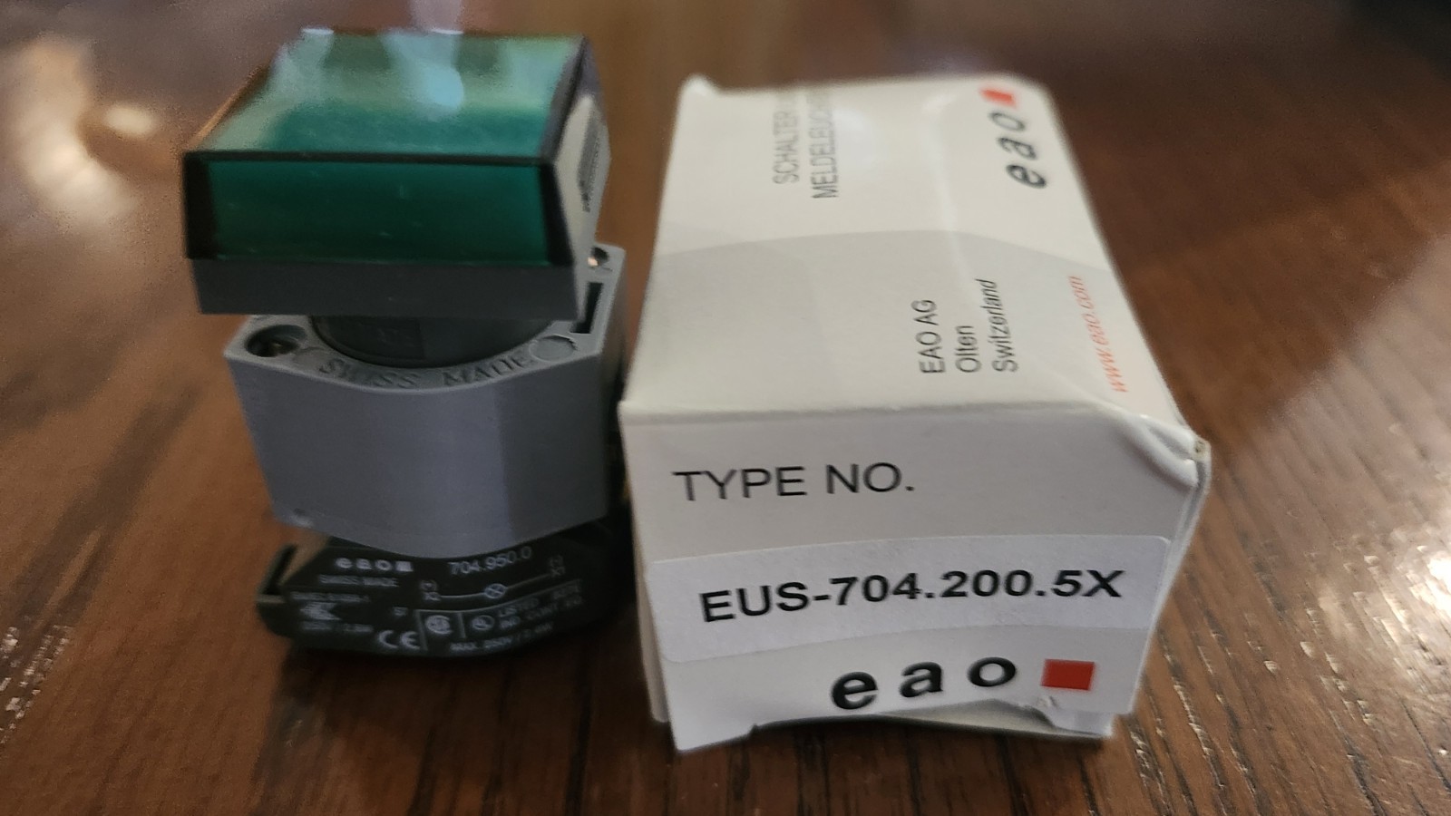 EUS-704.200.5X Switch
