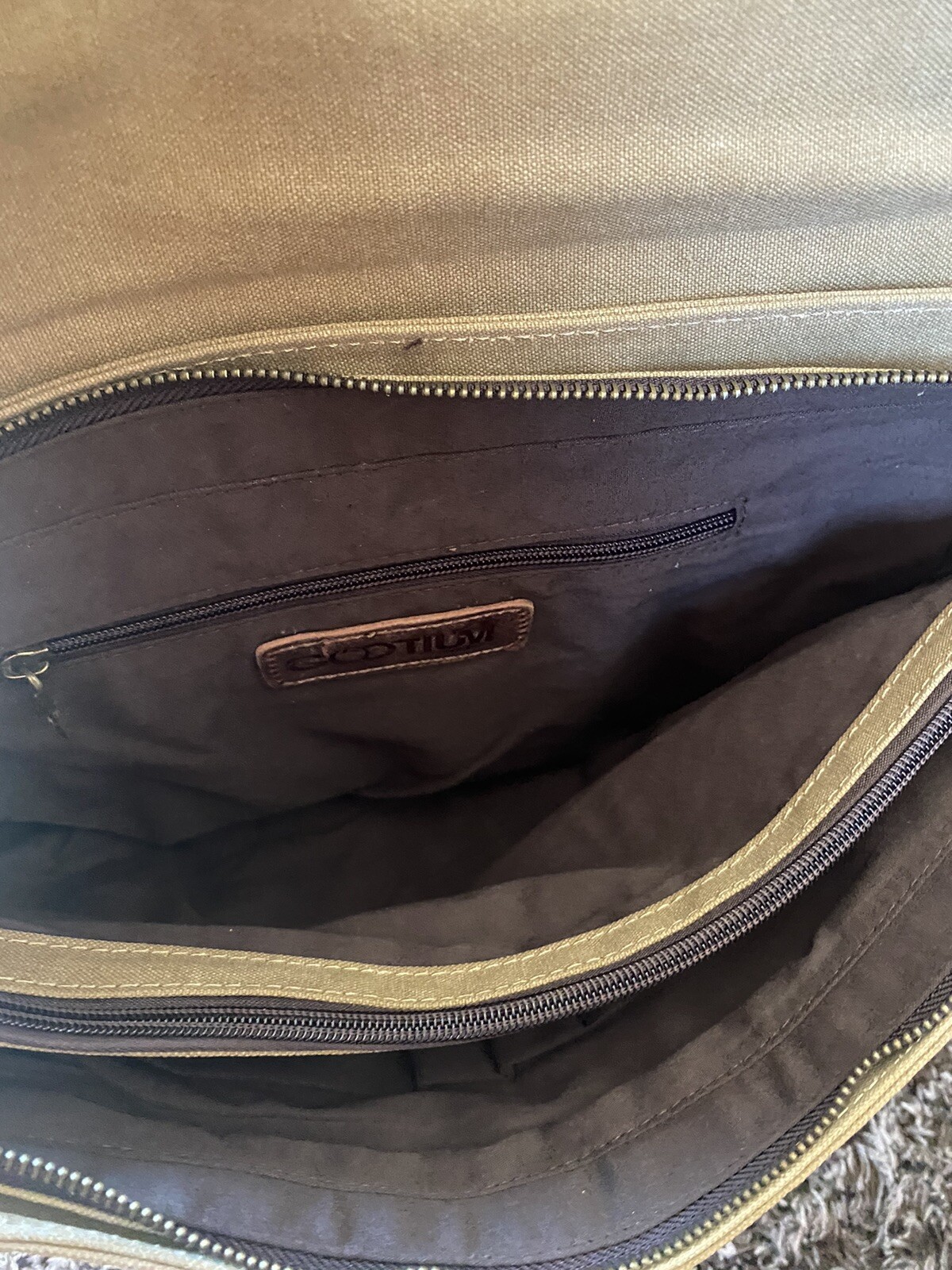 NWT..GOOTIUM…Canvas Leather Messenger Laptop Bag