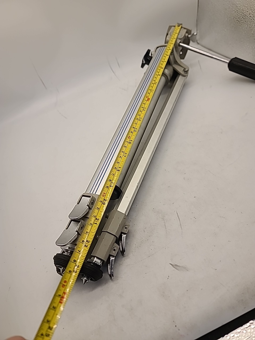 Vintage Vivitar 1200 Tripod Made In Japan Aluminum