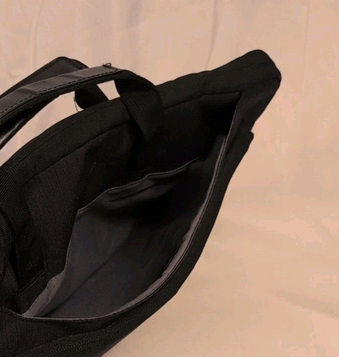 Caseen Ultrabook Messenger Bag Laptop Case Protective Lining *Missing Strap*