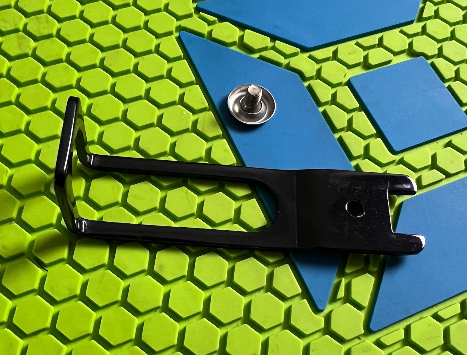 WGP AUTOCOCKER BEAVERTAIL + SCREW - GLOSS BLACK - OEM STOCK PAINTBALL