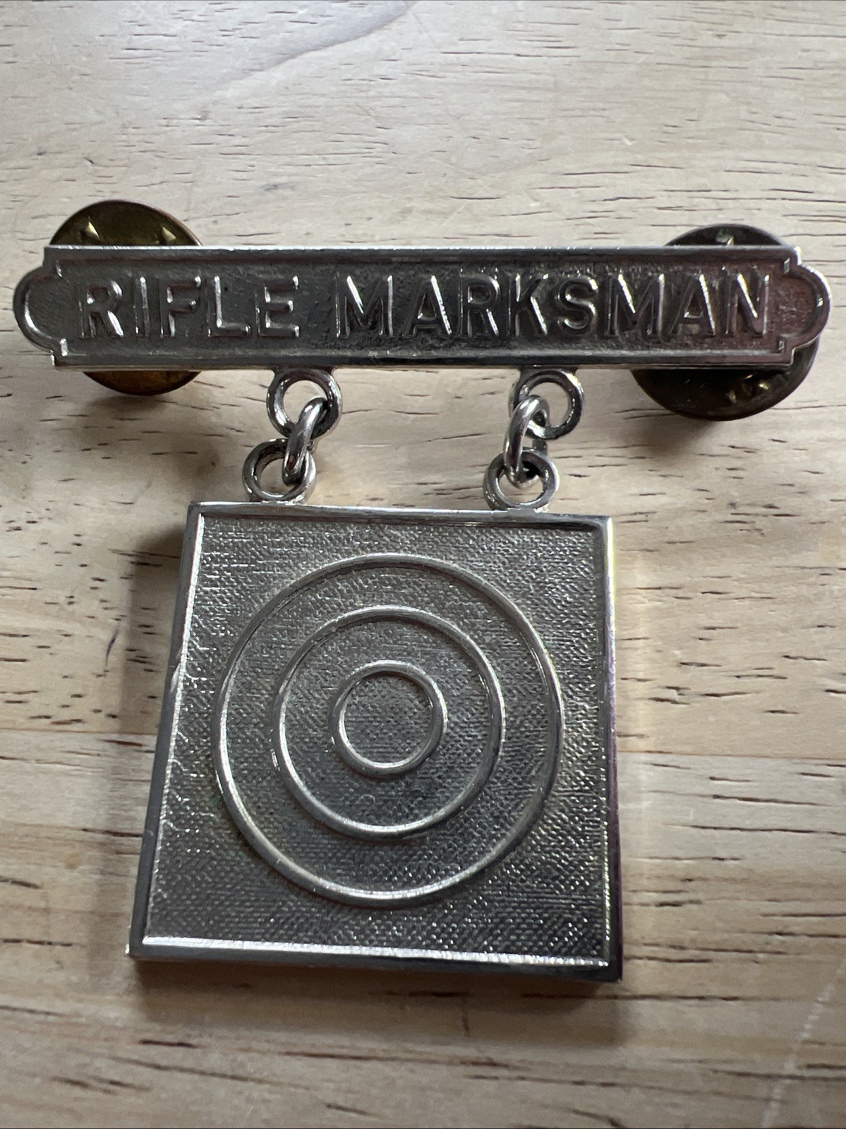 Vintage USMC Vietnam War Era Rifle Marksman Qualification Badge General Infantry