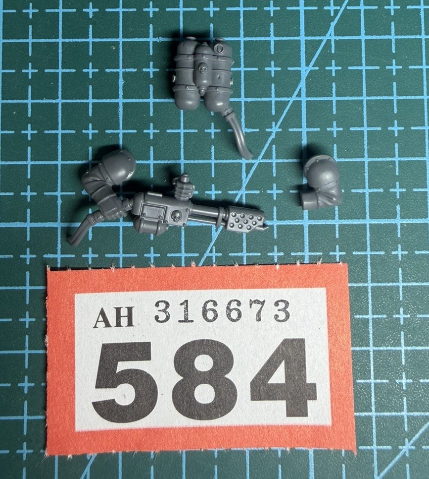 Death Korps of Krieg Flamer Special Weapon Arm Gun Militarum 40k Heresy Guard