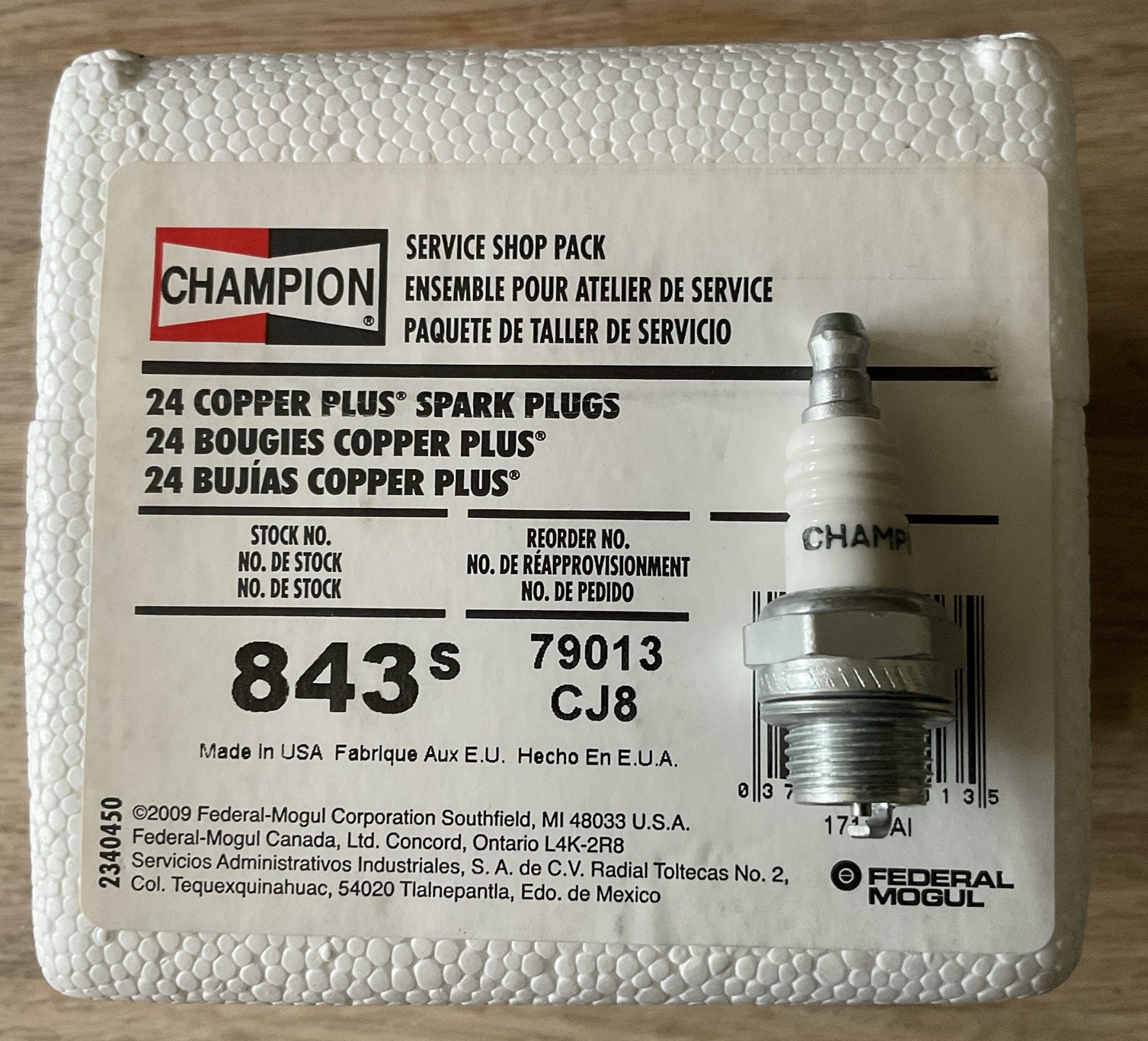 GENUINE CHAMPION SPARK PLUG - CJ8-(NGK BM6A)-COPPER PLUS
