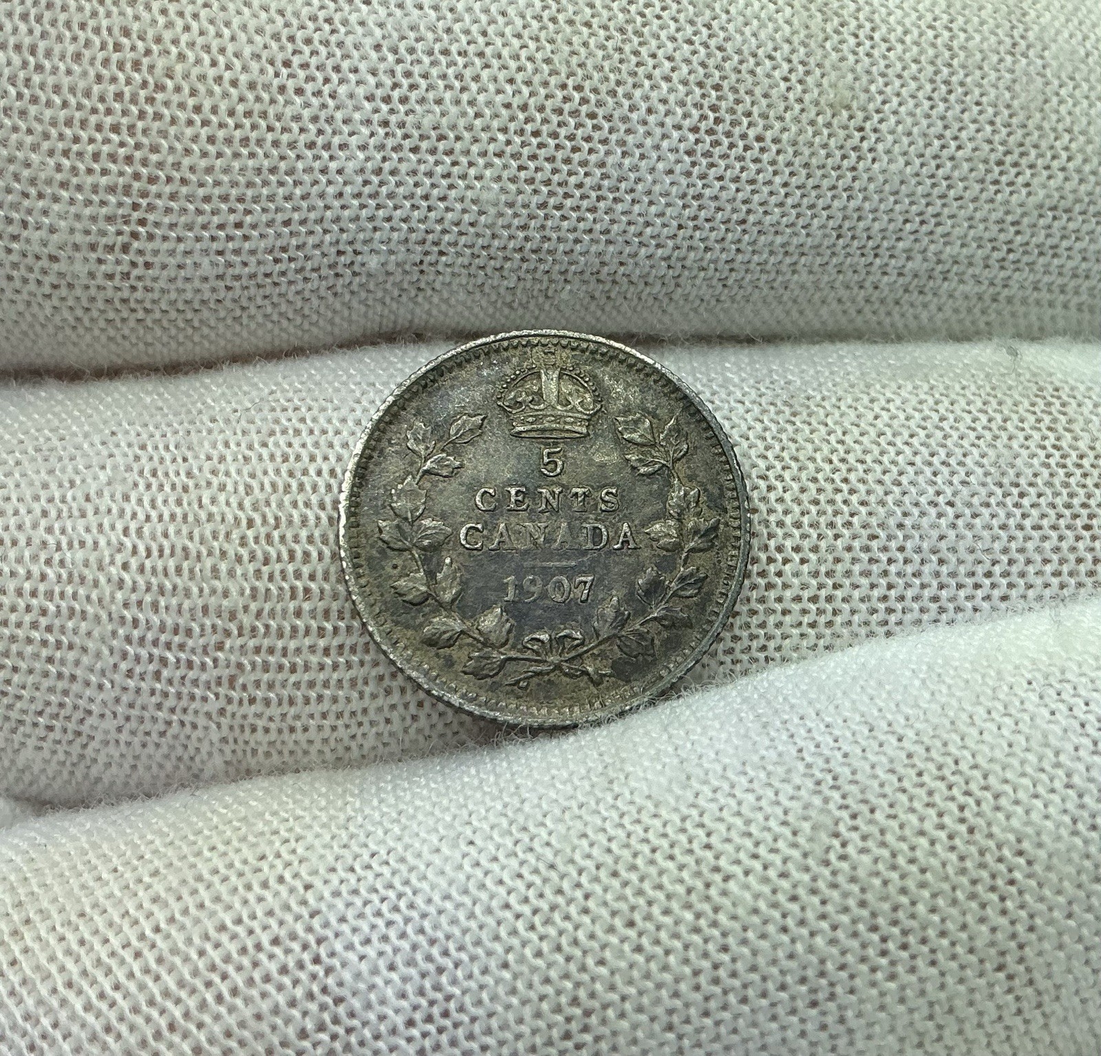 1907 Canada 5 Cents Silver Coin L330