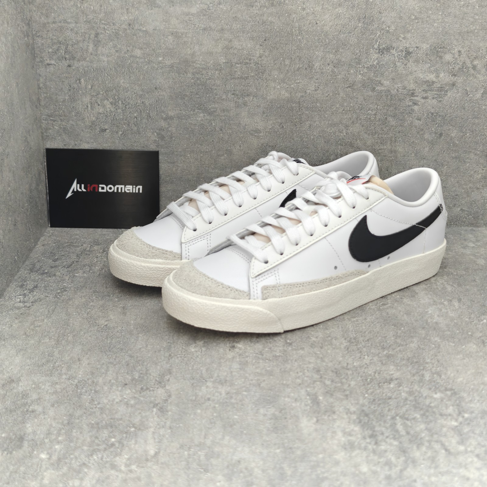 Nike Blazer Low 77 Vintage White Black DA6364-101