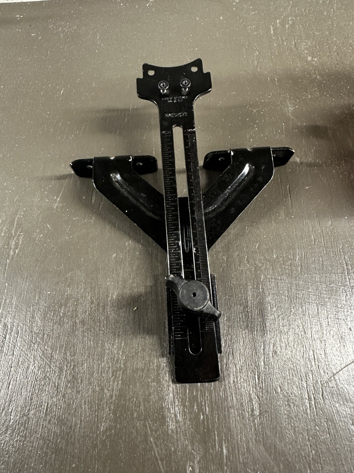 Edge Guide For Fixed Base Compact Router,