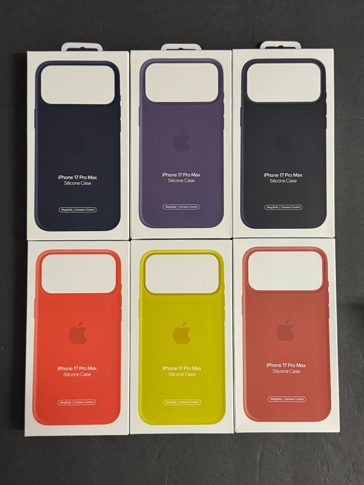 Apple Silicone Case MagSafe iPhone 17 Pro Max Pop-Up MagSafe Animation
