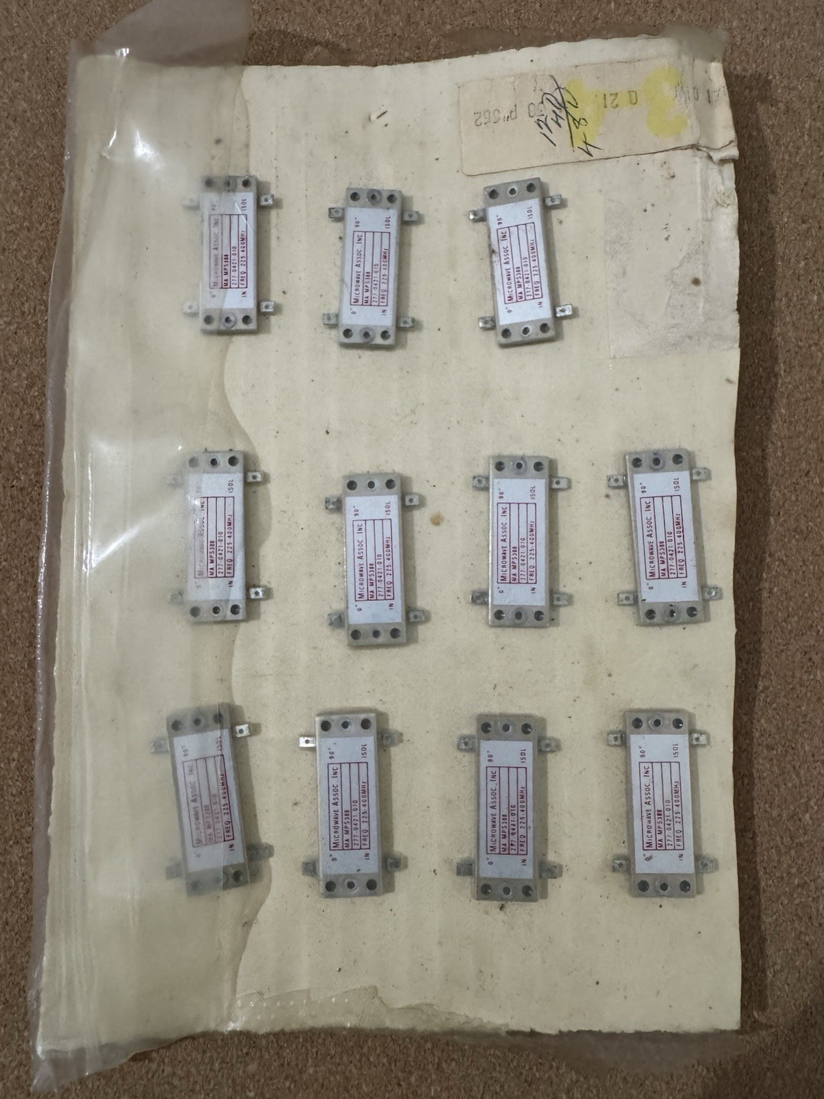 (New) 90 deg 225 - 400 Mhz 90 deg Microwave Assoc M/A COM MPS388 (Lot of 12)