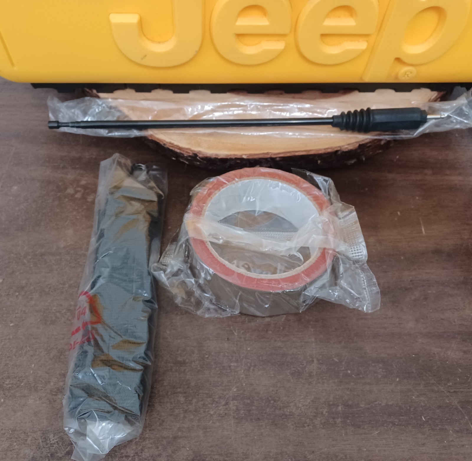 Vintage Jeep Electronics Home & Road Emergency Kit Tested - Everything Works!