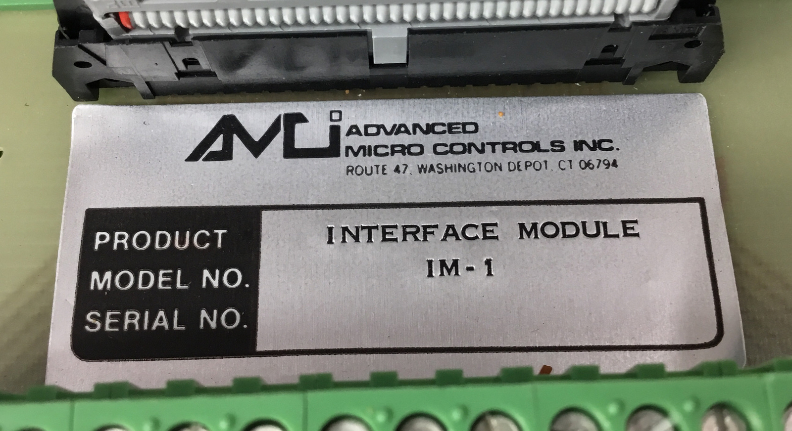 ADVANCED MICRO CONTROL IM-1 INTERFACE MODULE 6 INCH LONG MOUNTING RAIL 3C-11