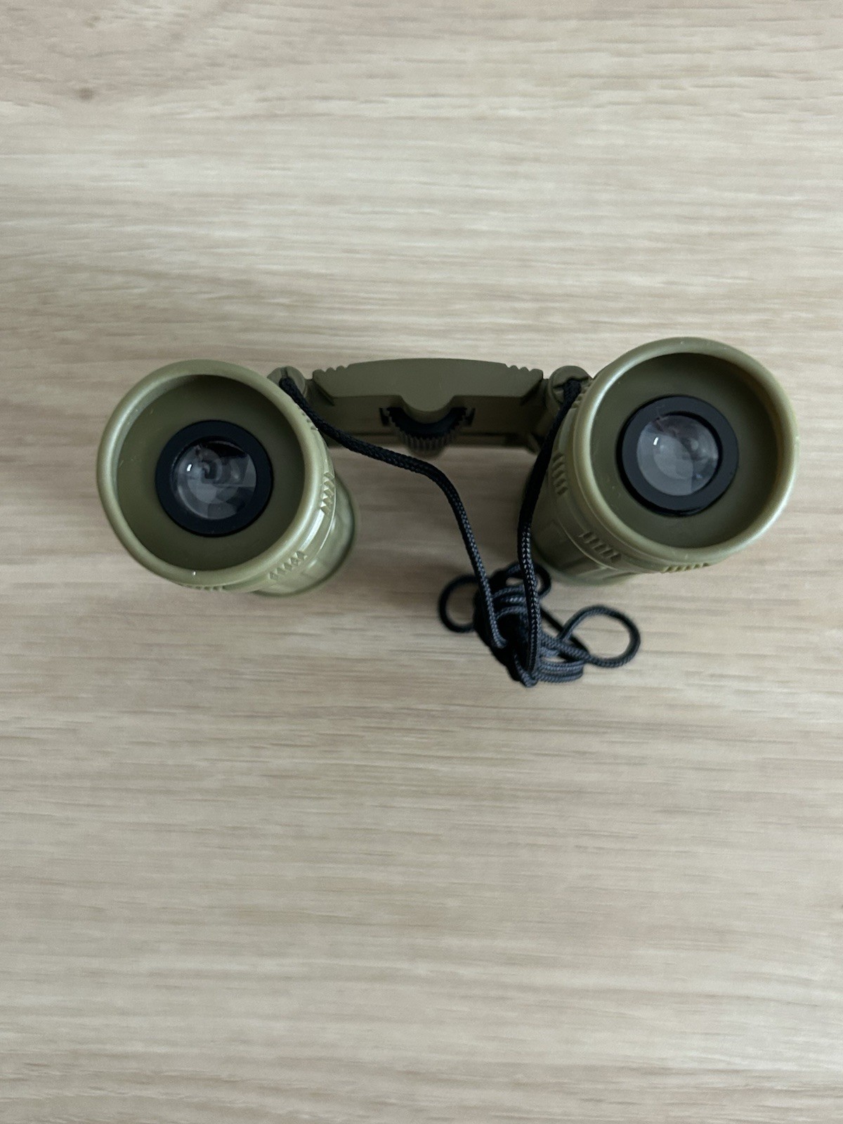 Huckleberry Compact Green Binoculars 8x Magnification Folding with Neck Strap