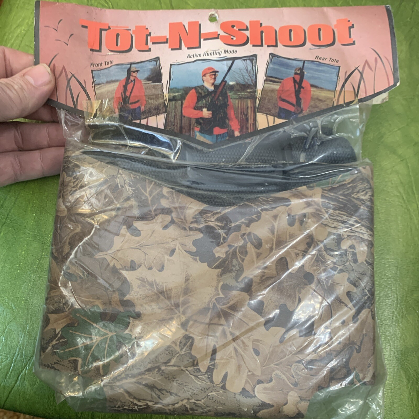 Vintage Heavy Hauler Tot-N -Shoot  Advantage Camo Waterfowl Gun Sling Tote Trap