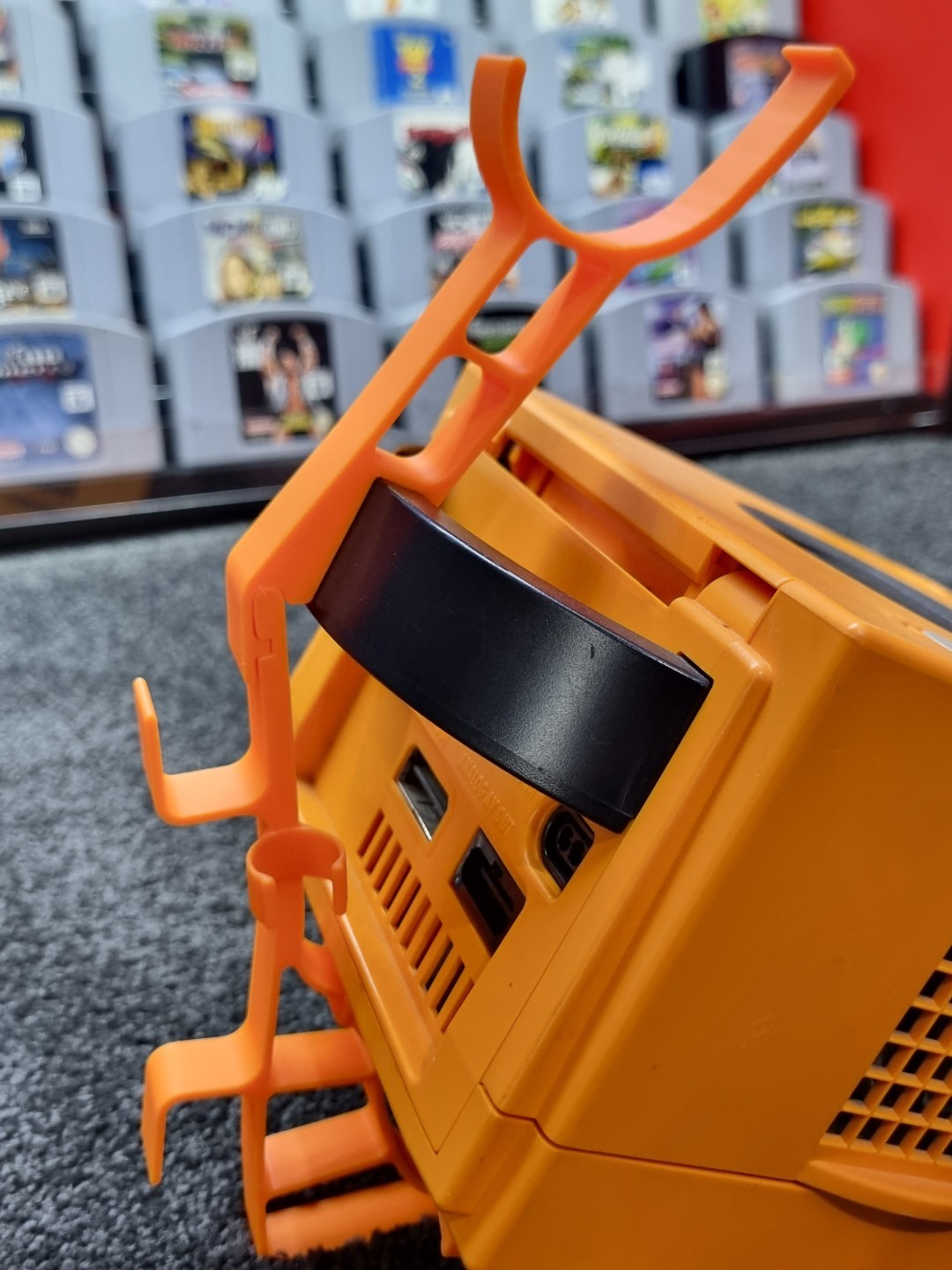 Nintendo GameCube Controller Display Stand –Console Holder | Retro Games