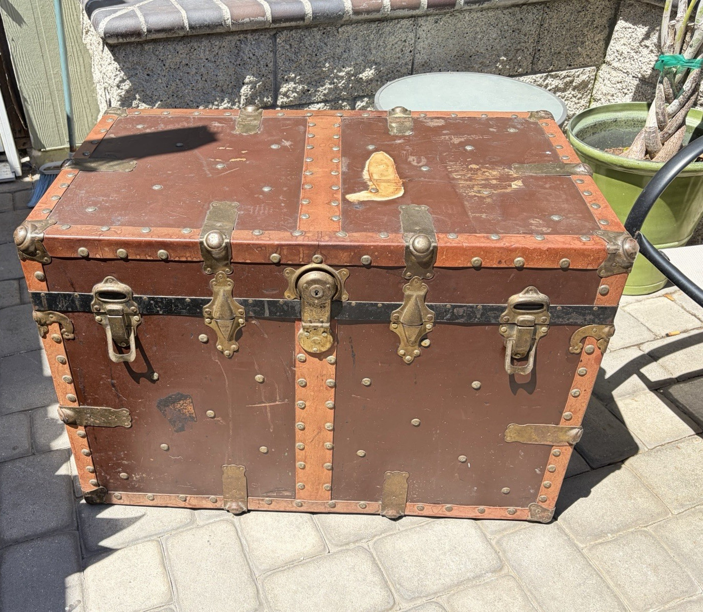 Portland Trunk Mfg Co. Vintage Steamer Trunk Brown Wood/Metal 34x20x24