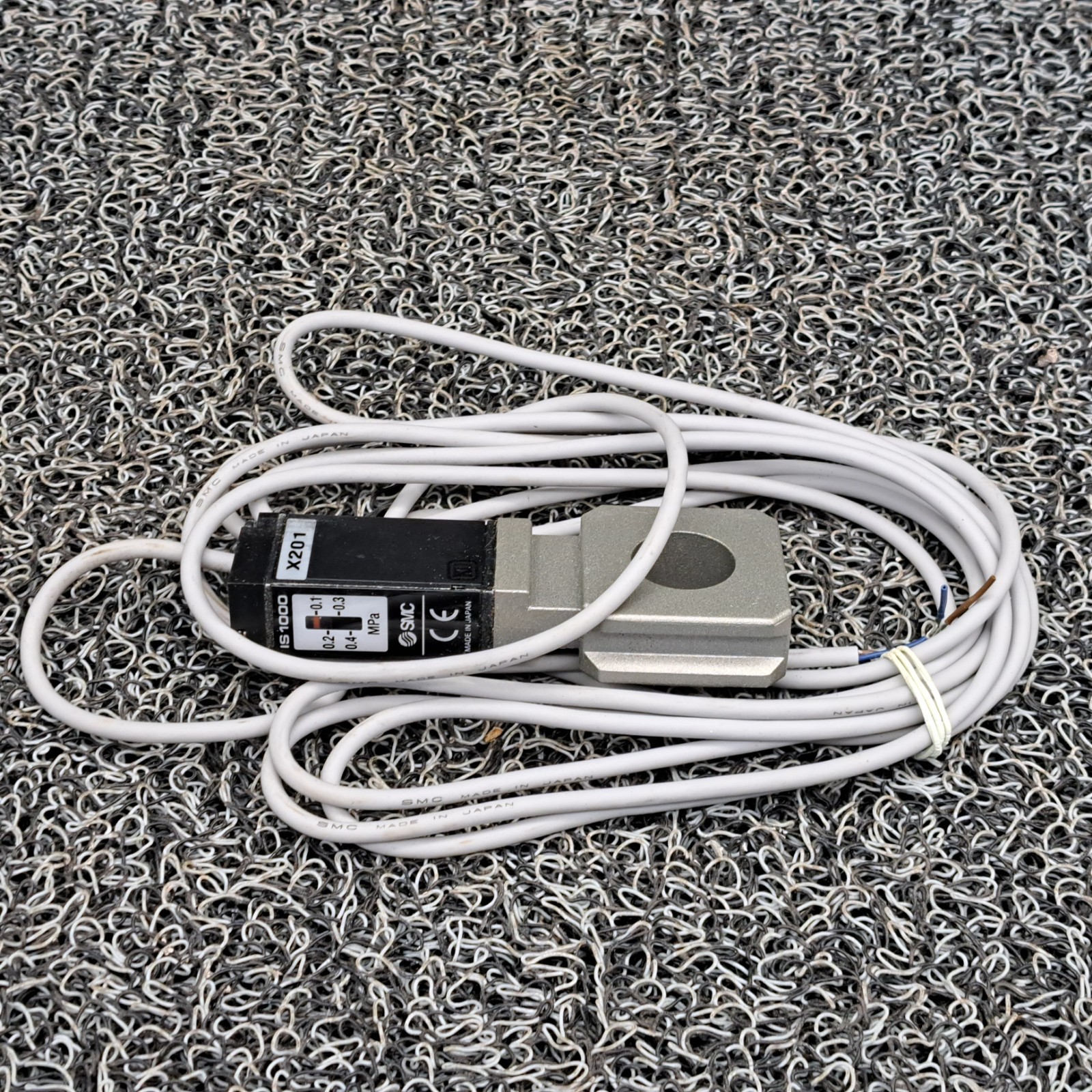 SMC IS 1000-40-X201 Pressure Switch for 23050447
