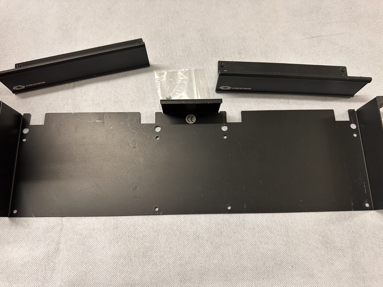 Crestron Mounting Bracket with 2 Faceplates – Wall Plate Kit